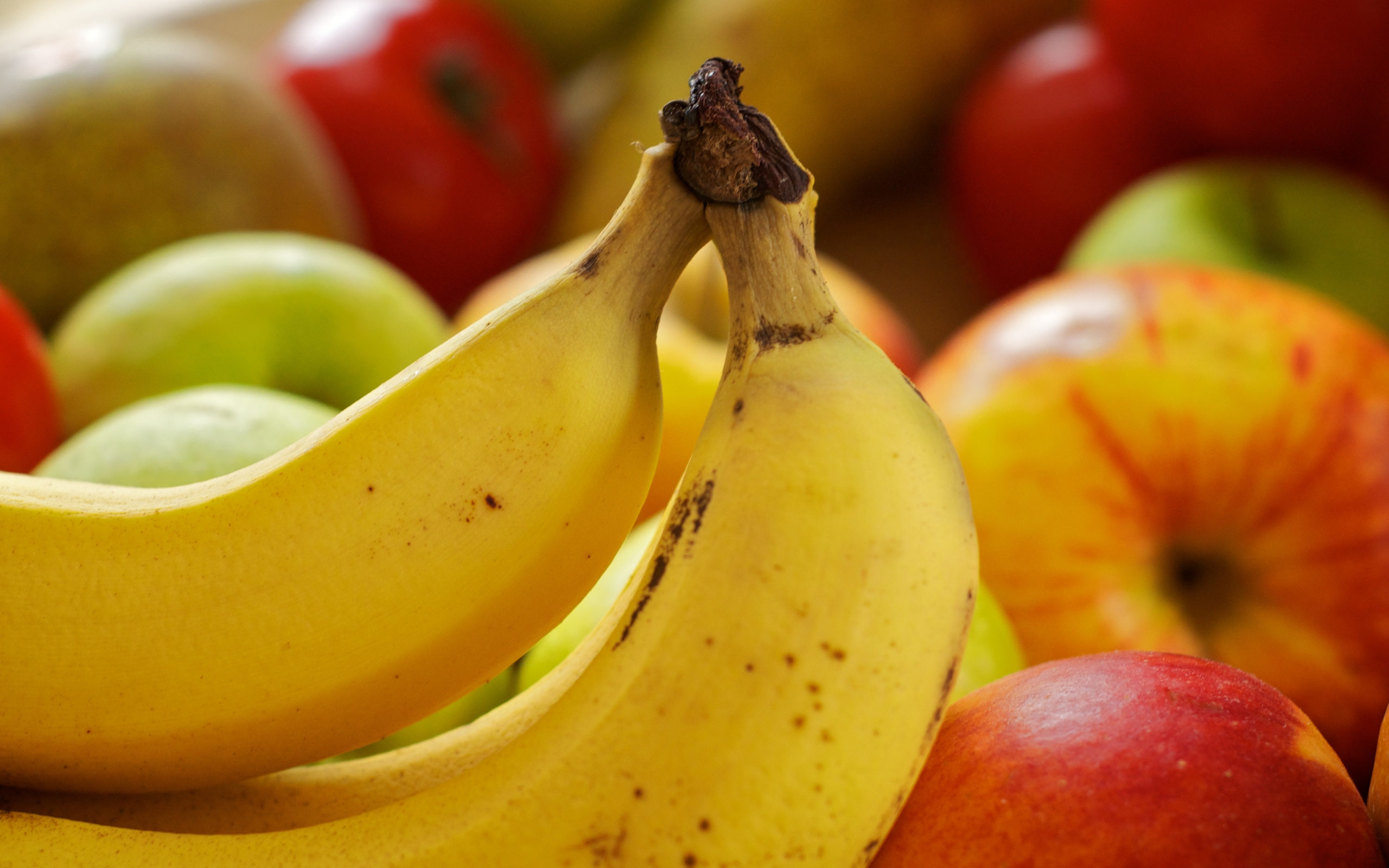 Бананово фруктовый. Яблоки и бананы. Фрукты бананы яблоки. Груша банан. Фрукты яблоко груша банан.