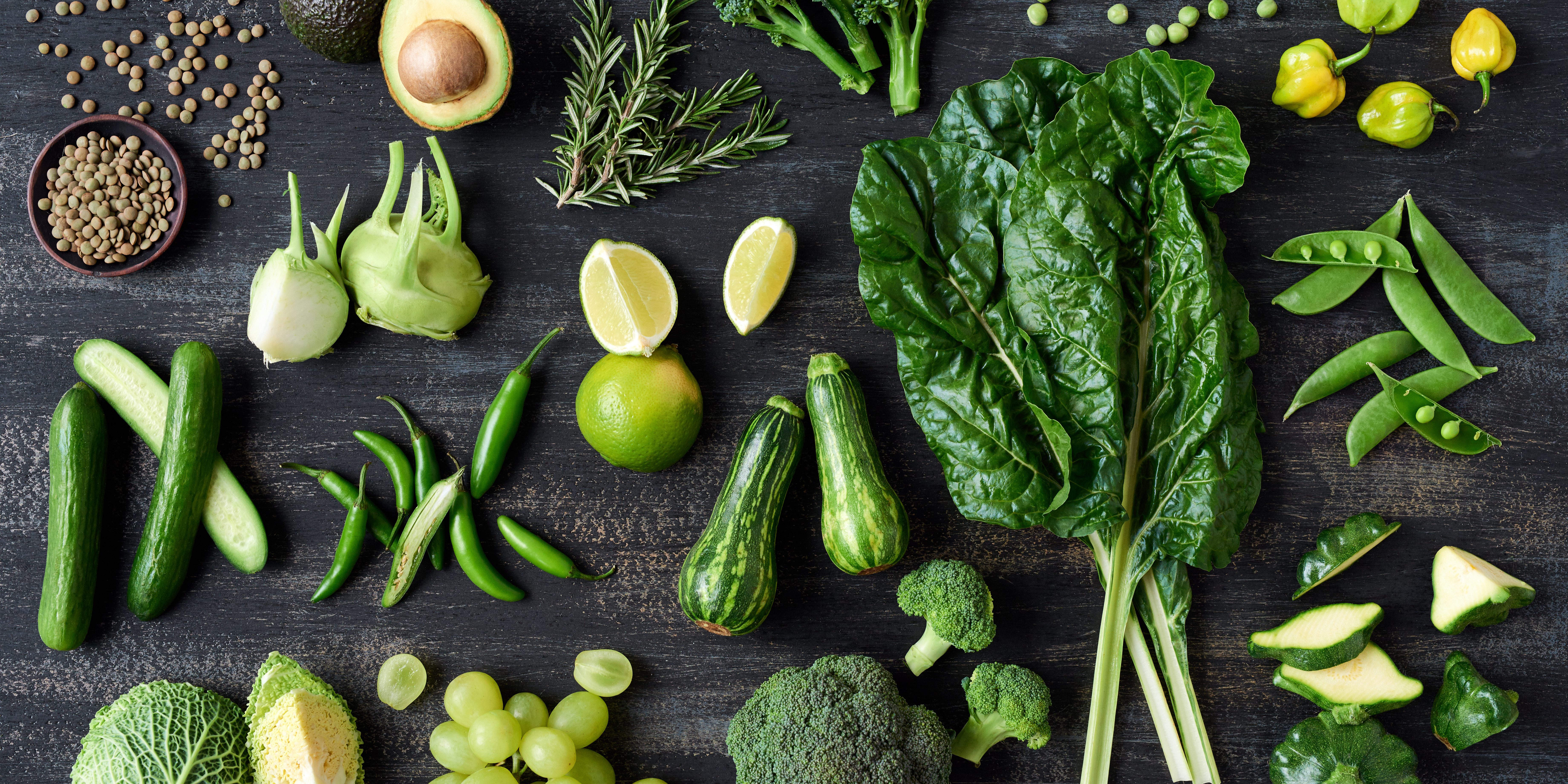 Есть зеленые овощи. Зеленые овощи и фрукты. Зеленый фрукт. Зеленые овощи и зелень. Овощи и фрукты зеленого цвета.